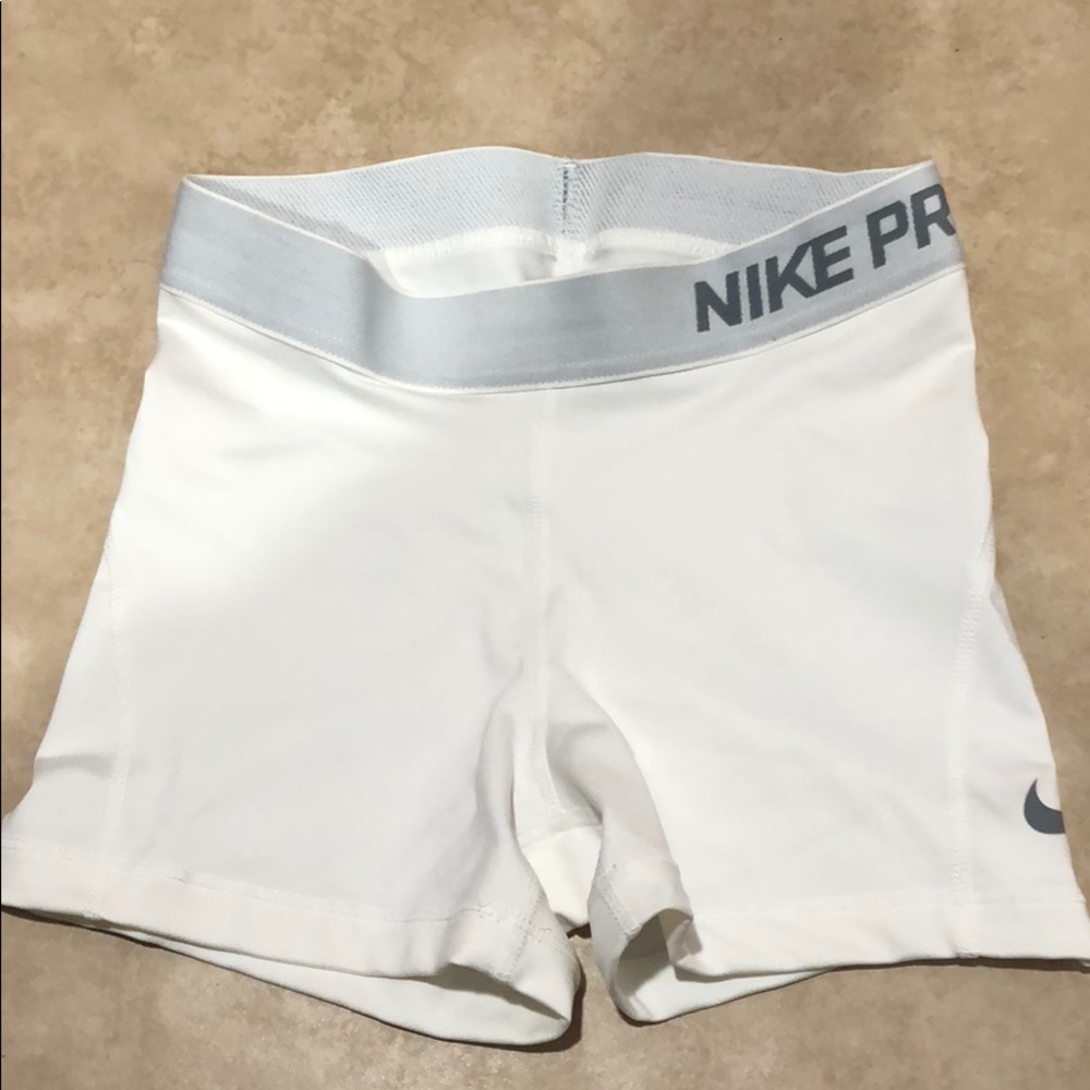 NIKE PRO SHORTS